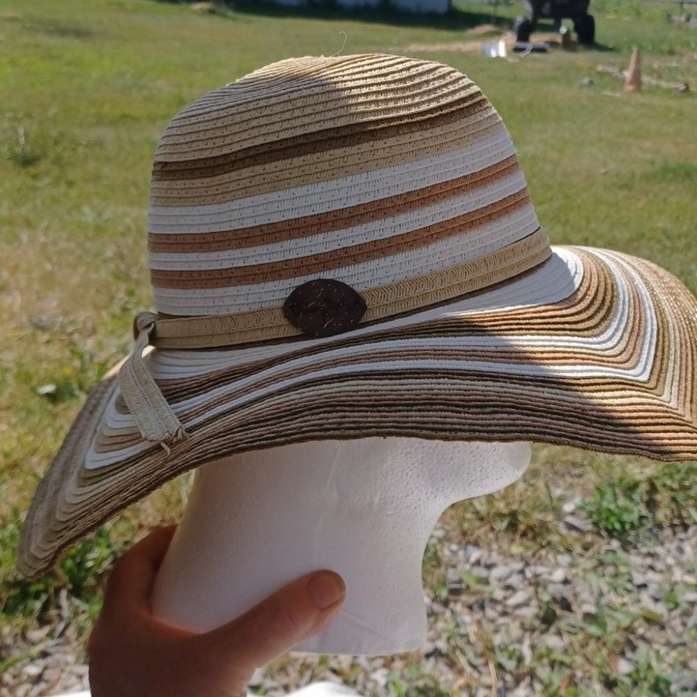 Panama Jack wide‎ brimmed floppy hat